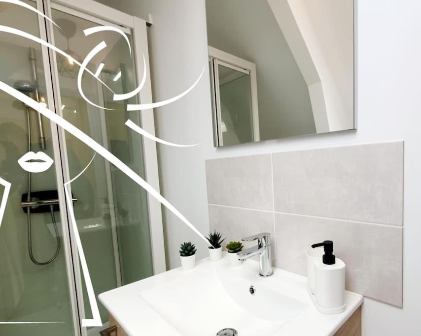 Pop & Suite Par Madame Conciergerie Rennes Buitenkant foto